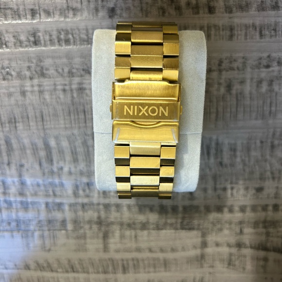 Brushed Gold Nixon “The Corporal” watch - Picture 2 of 3